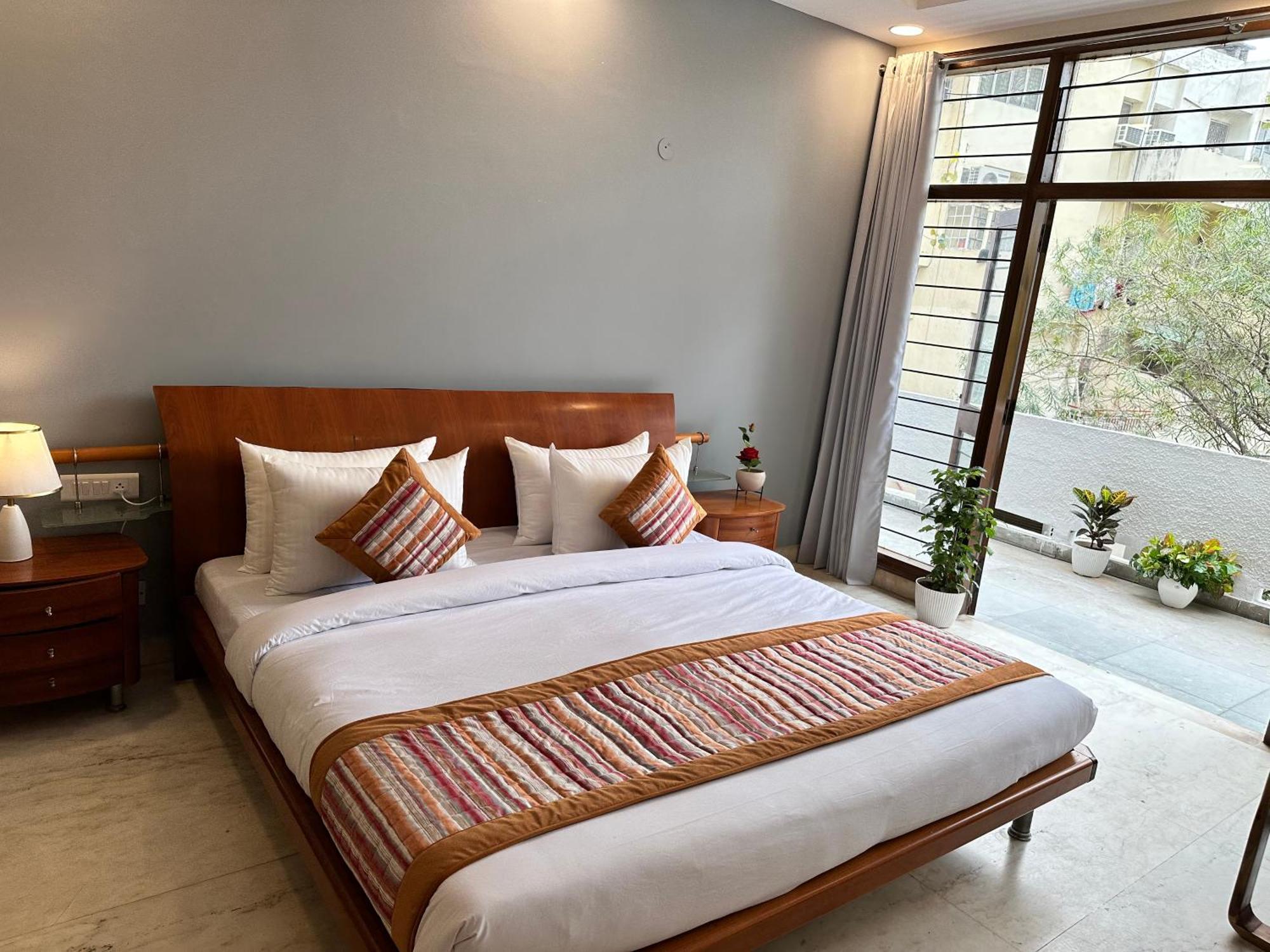 Grove Residency Hauz Khas New Delhi Couple Friendly Hotel Ngoại thất bức ảnh