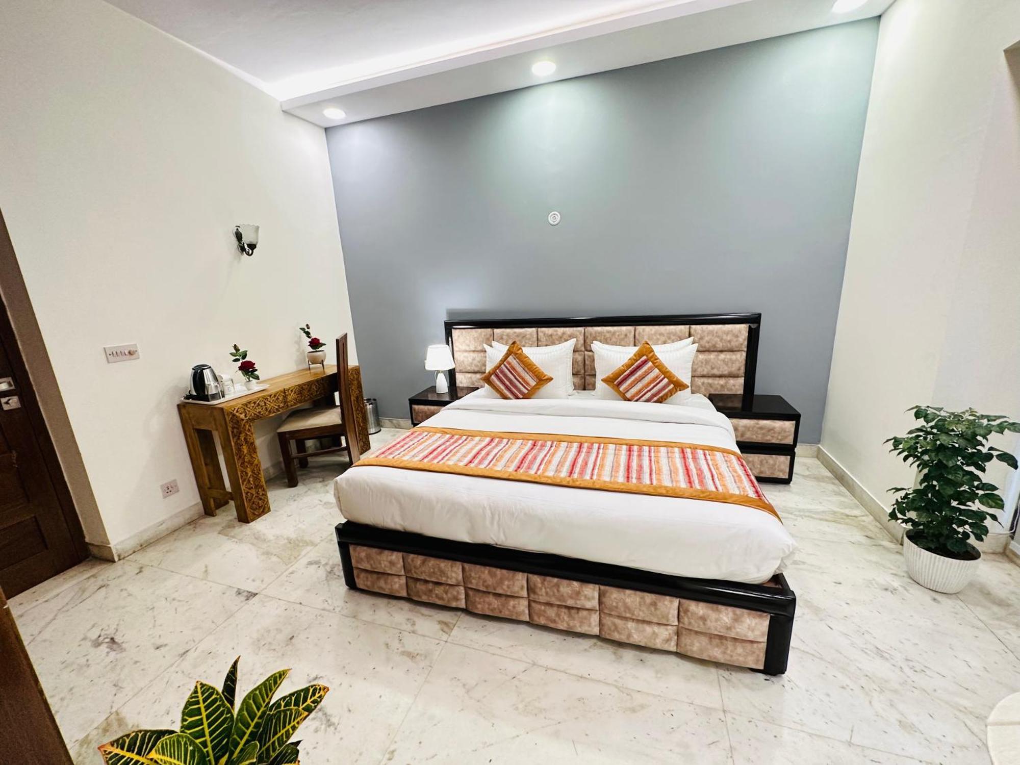 Grove Residency Hauz Khas New Delhi Couple Friendly Hotel Ngoại thất bức ảnh