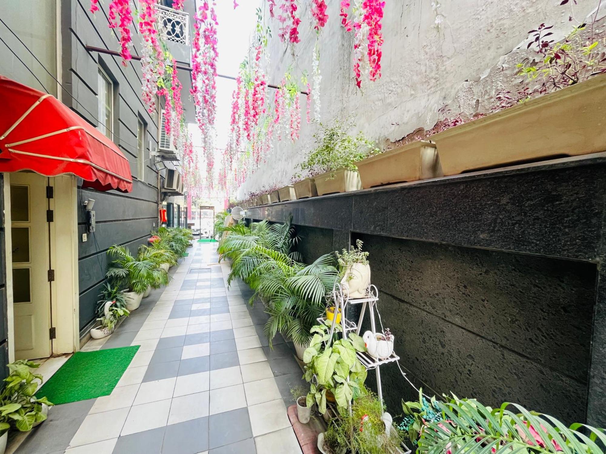 Grove Residency Hauz Khas New Delhi Couple Friendly Hotel Ngoại thất bức ảnh